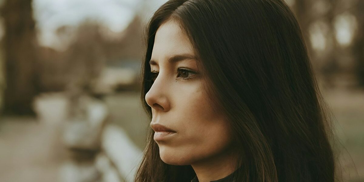 Se Você Está Exausta, Talvez Não Seja Só Cansaço — É Saudade de Você